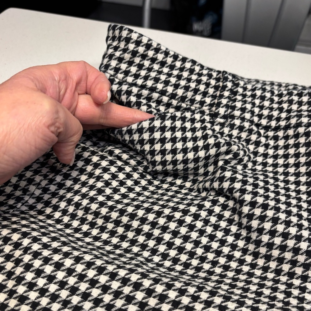 Old Navy Pixie Pants - image 3